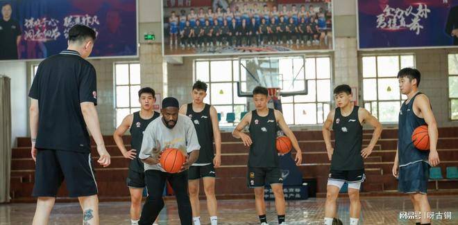 转折点！新疆广汇官宣签约，NBA总决赛冲刺阶段攻防权衡，信心回归，资深球员宣示担当的简单介绍