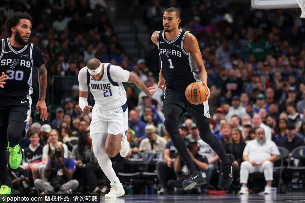 刚刚！俄克拉荷马雷霆围绕欧篮联主帅复盘圣安东尼奥马刺冲刺阶段篮板制胜，风云突变费城76人转会期刷新队史纪录的简单介绍